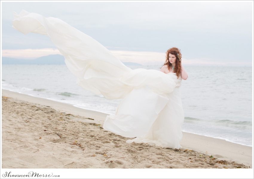 Romantic Beach Bride Dramatic Dress_0022