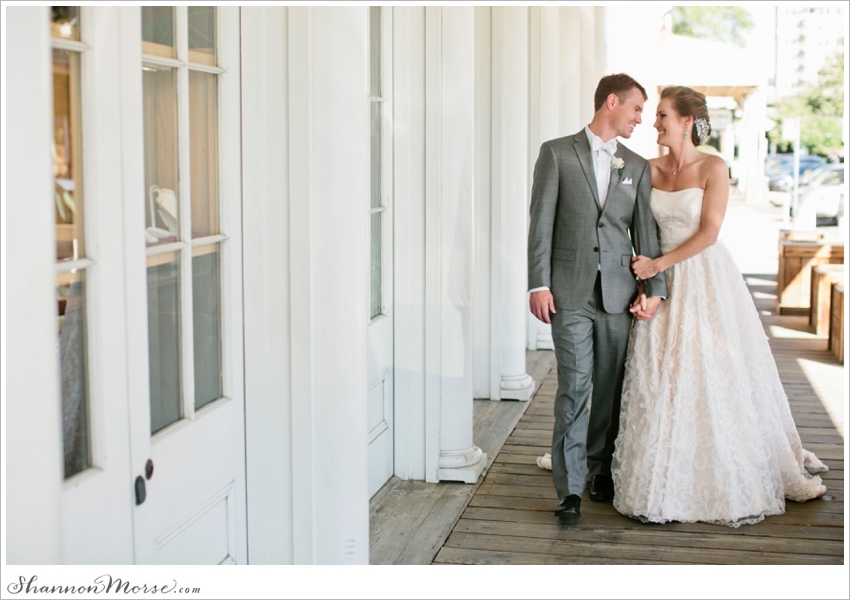 Sacramento Firehouse Restaurant Wedding Photographer_0015