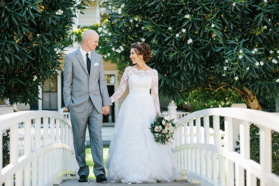 12 Tips for planning a wedding from a past bride!